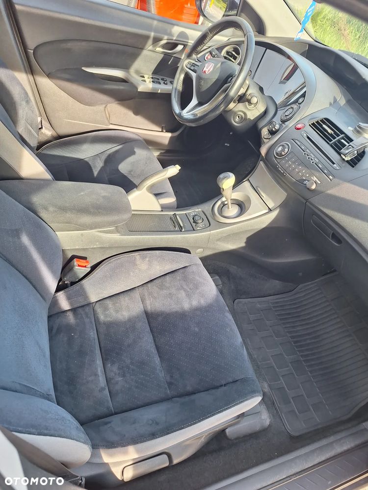 Honda Civic 1.8 Comfort - 6