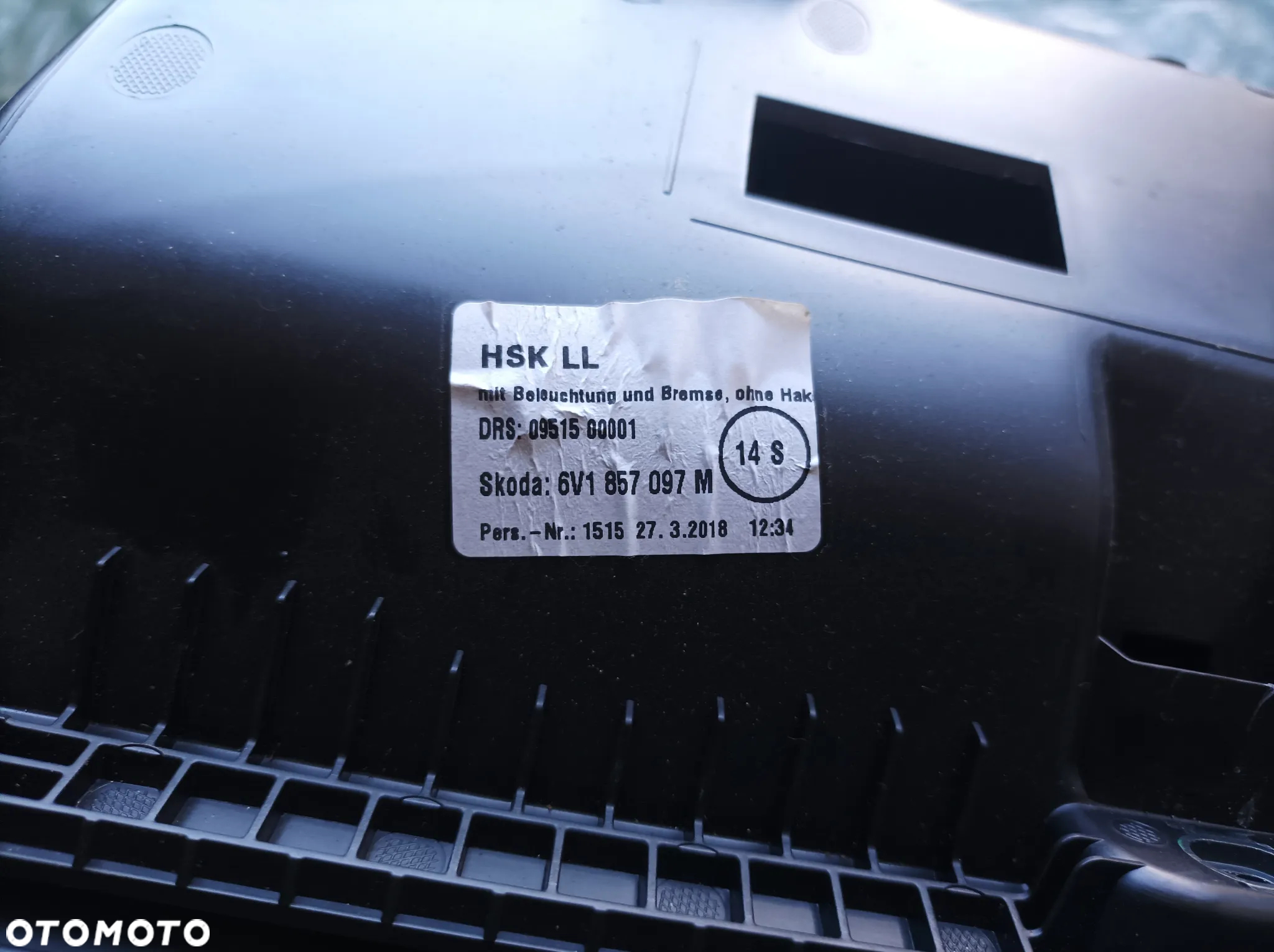 Skoda Fabia III schowek pasażera 6V1857097M - 3