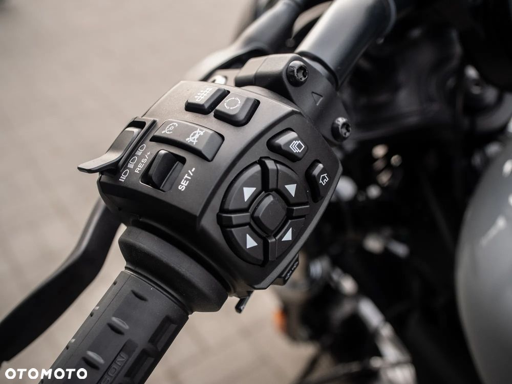 Harley-Davidson Sportster Nightster 975 - 29