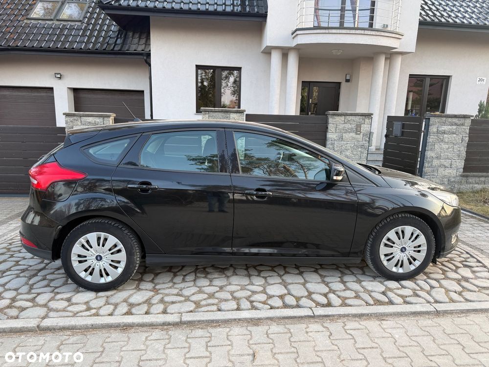 Ford Focus 1.5 TDCi SYNC Edition - 6