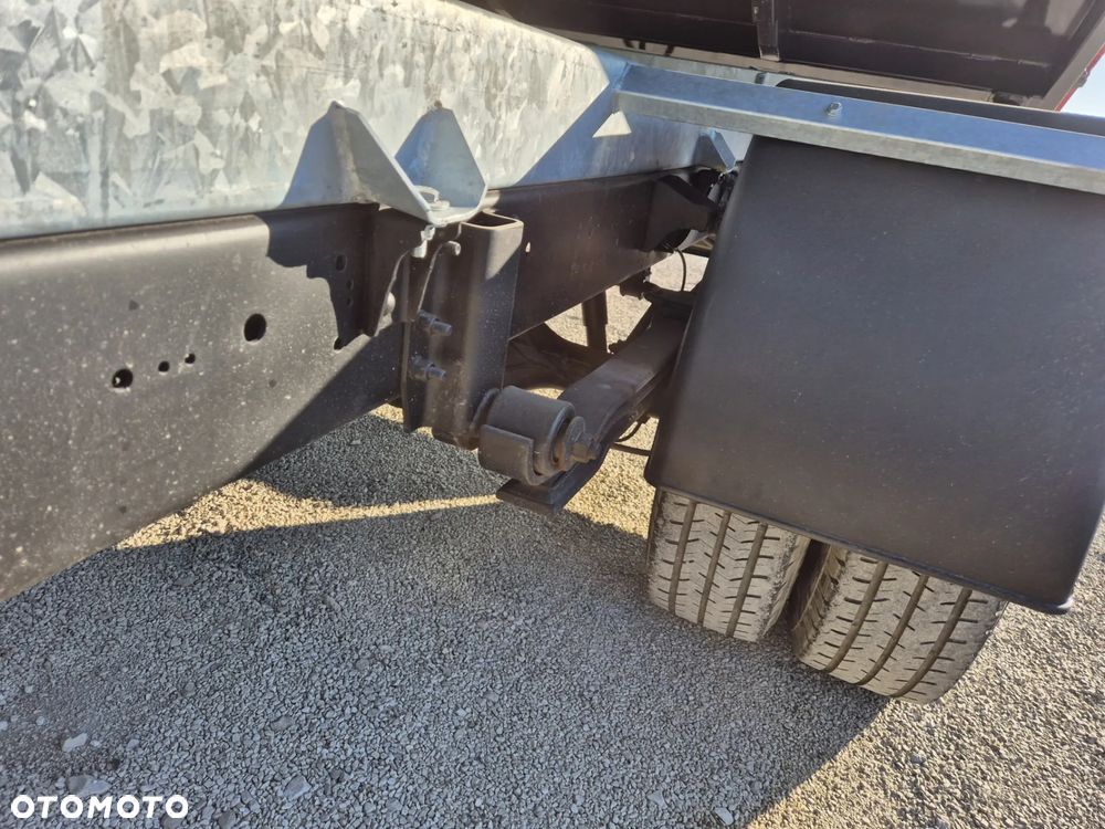 Nissan Atleon 56.13 3.0 130KM - 12