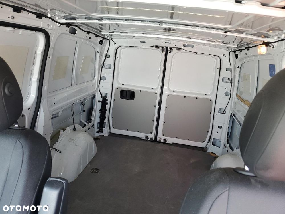 Mercedes-Benz Vito - 11