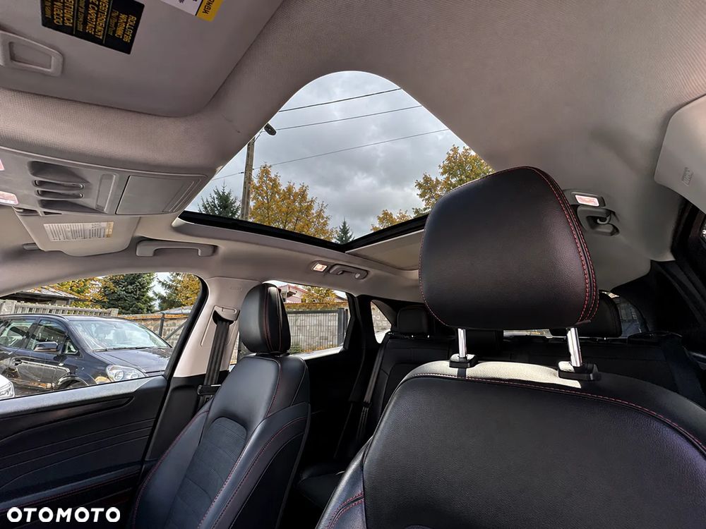 Ford Escape 2.0 EcoBoost AWD Titanium - 18