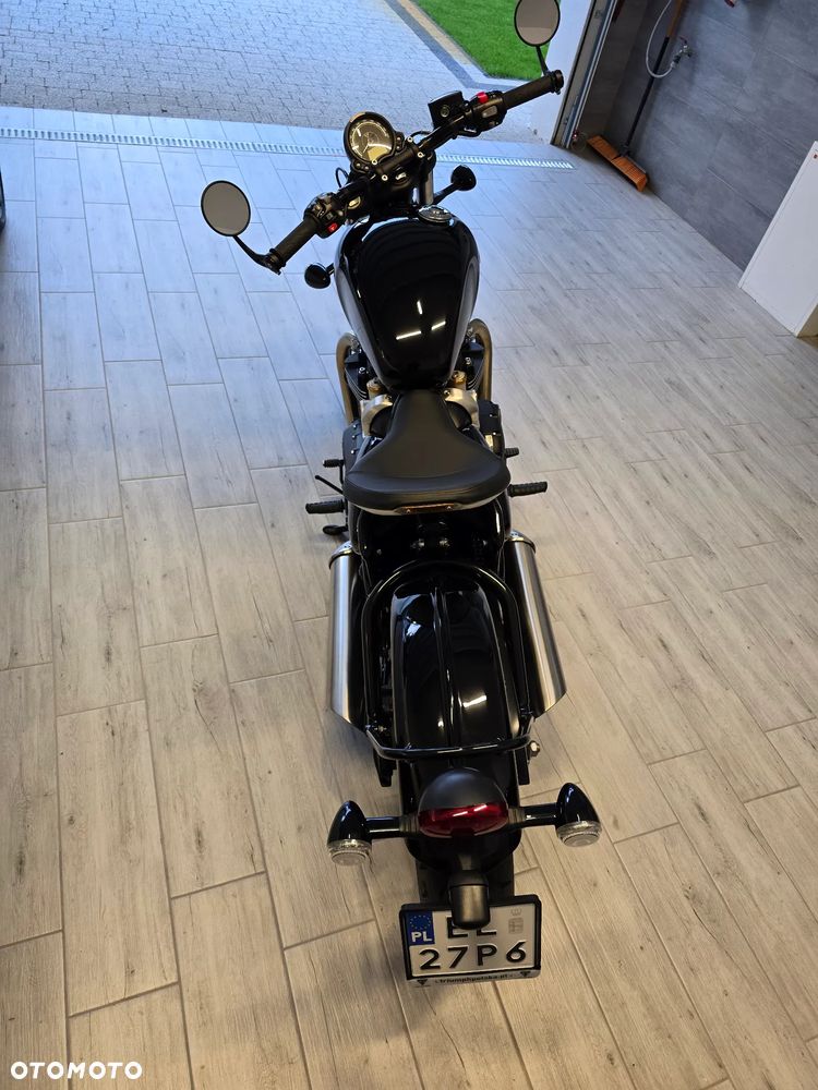 Triumph Bonneville Bobber - 1