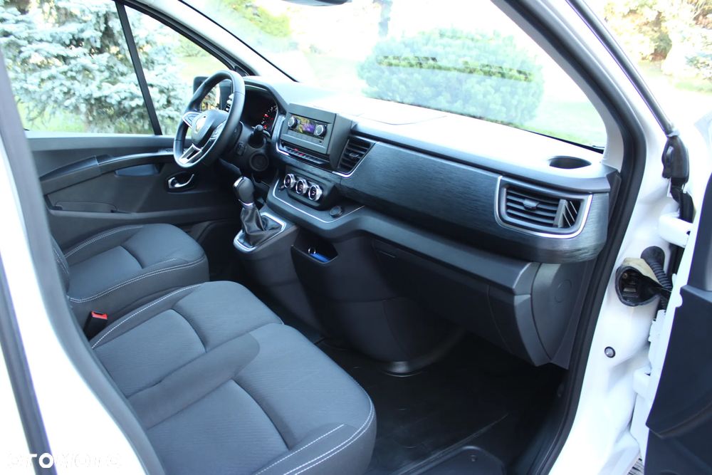 Renault TRAFIC - 19