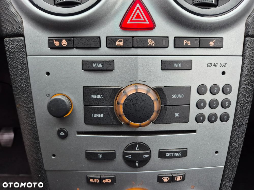 Opel Corsa 1.4 16V Active - 18