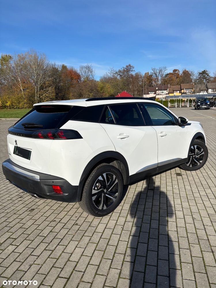 Peugeot 2008 PureTech 130 EAT8 Allure - 8