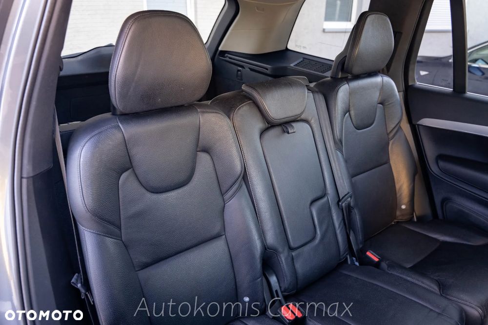 Volvo XC 90 T5 AWD Momentum - 27