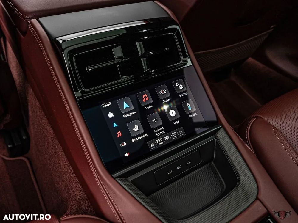 Porsche Panamera 4 - 39