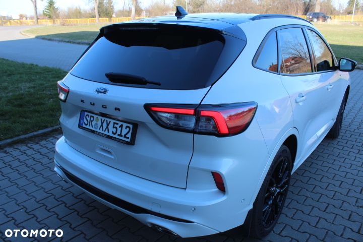 Ford Kuga 2.5P PHEV FWD ST-Line X - 11