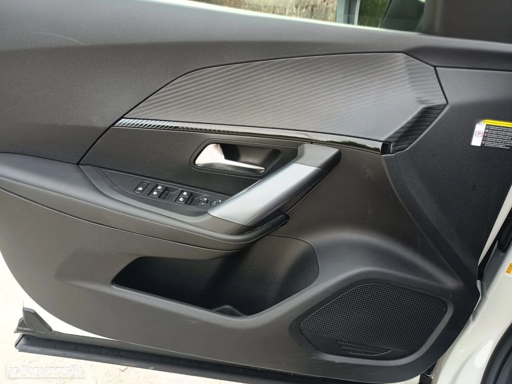 Peugeot e-2008 50 kWh GT Pack - 20