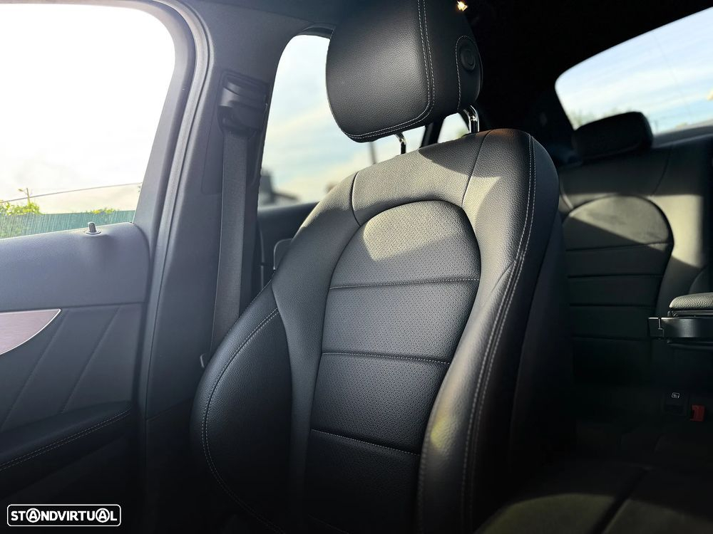 Mercedes-Benz C 300 de AMG Line - 13