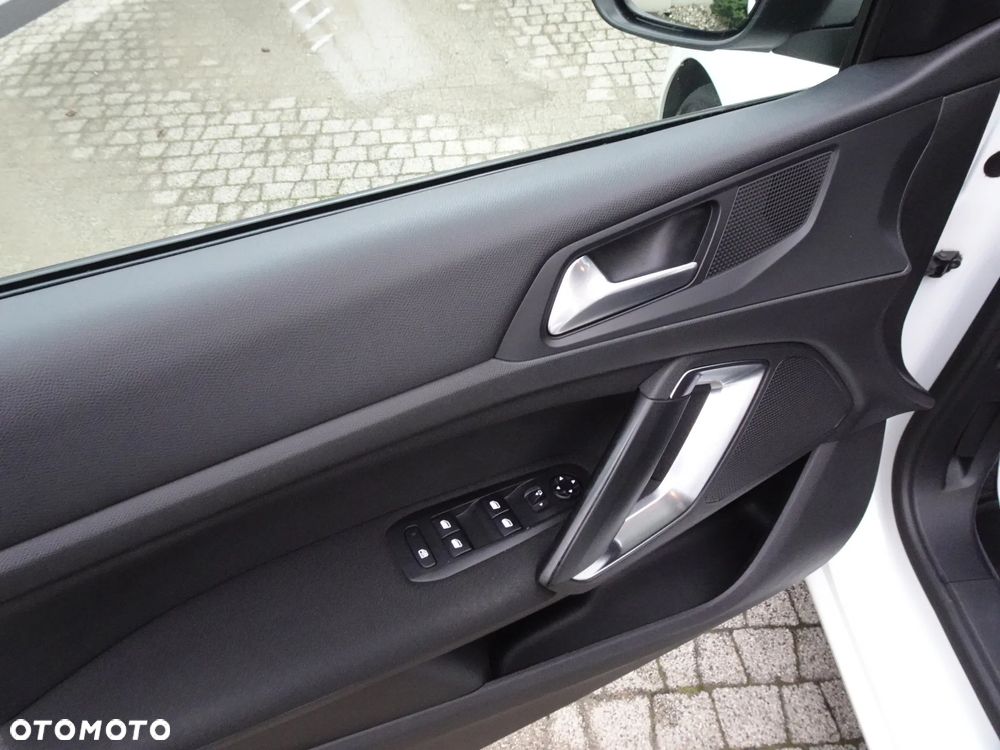 Peugeot 308 SW 1.6 HDi Active - 32