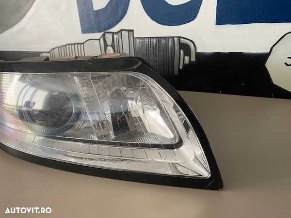 Far xenon dreapta VOLVO S40 V50 2007-2012 31299588 18399 - 5