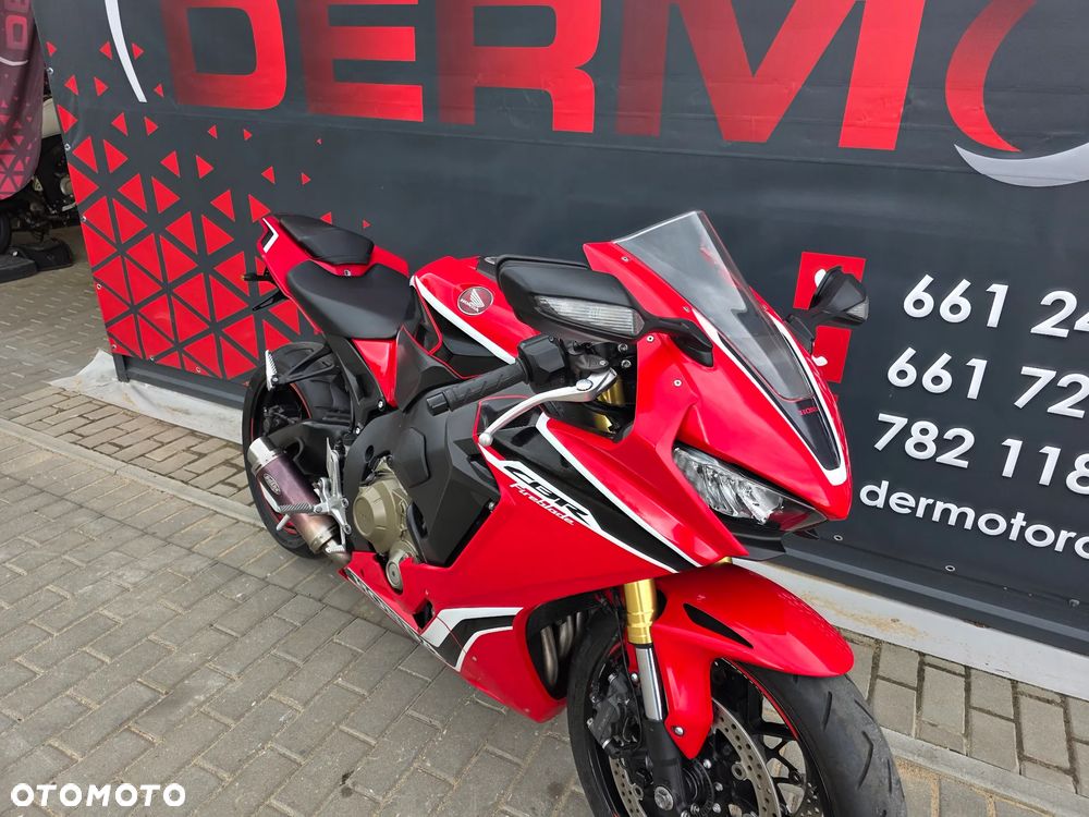 Honda CBR - 13