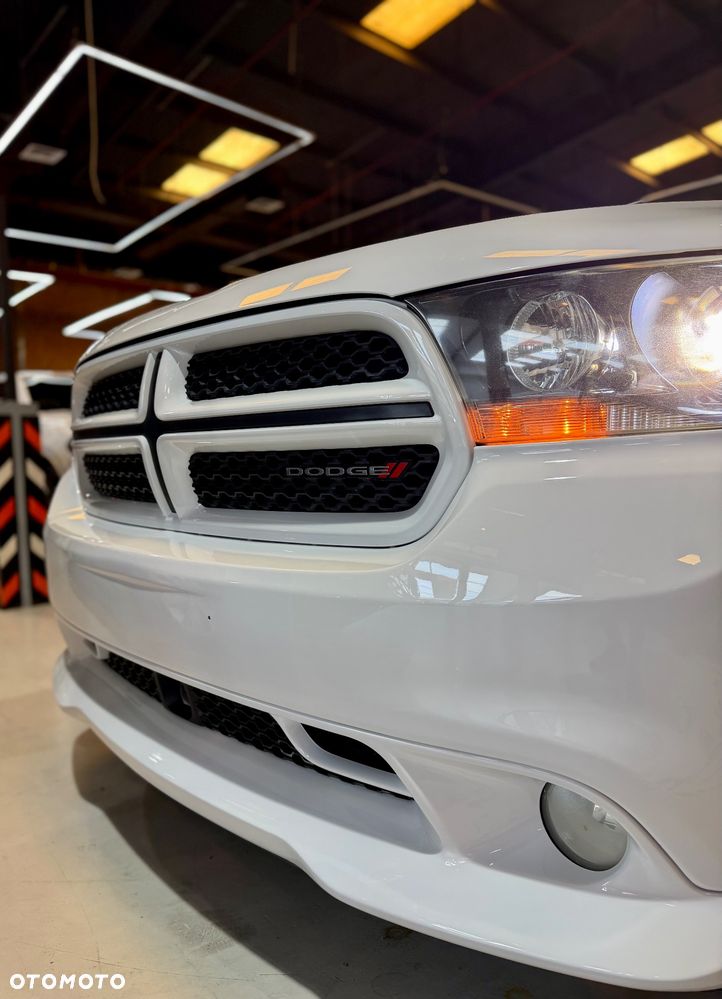 Dodge Durango 5.7 HEMI - 12
