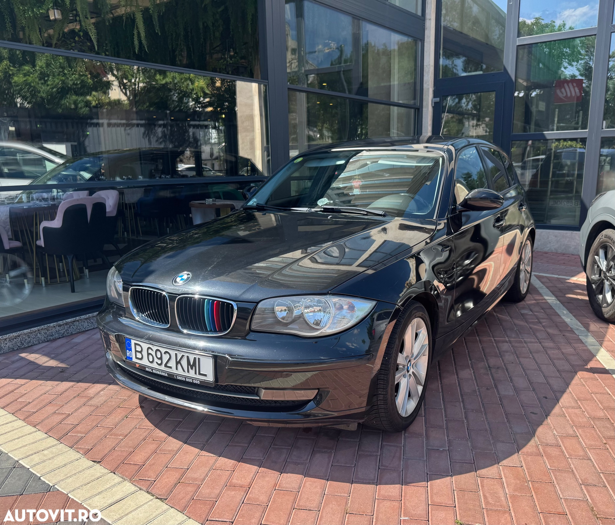 BMW Seria 1 118d Sport Line - 2
