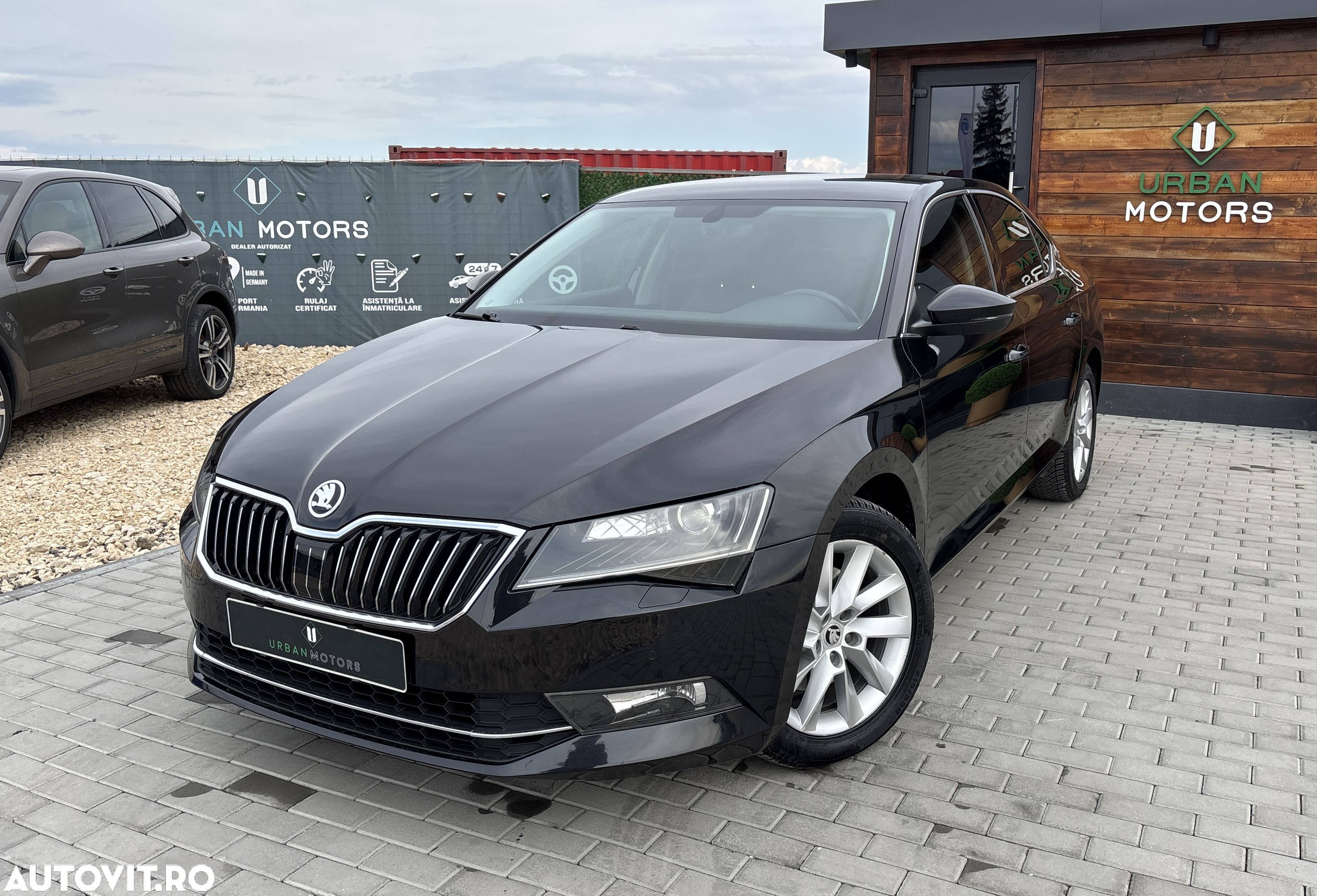 Skoda Superb 1.6 TDI DSG Style - 1