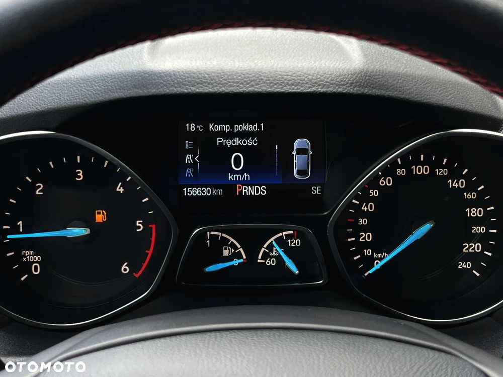 Ford Kuga 2.0 TDCi 2x4 ST-Line - 34