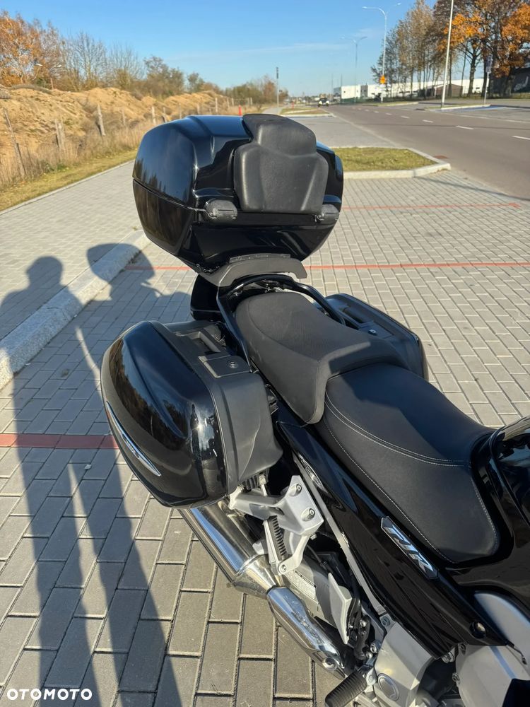 Yamaha FJR - 10