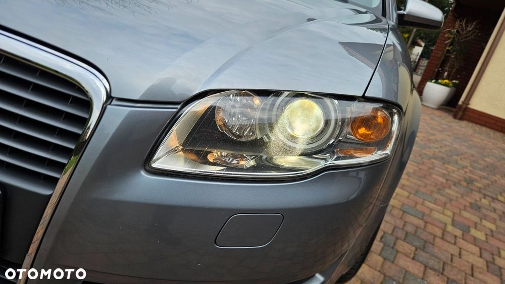 Audi A4 Avant - 13