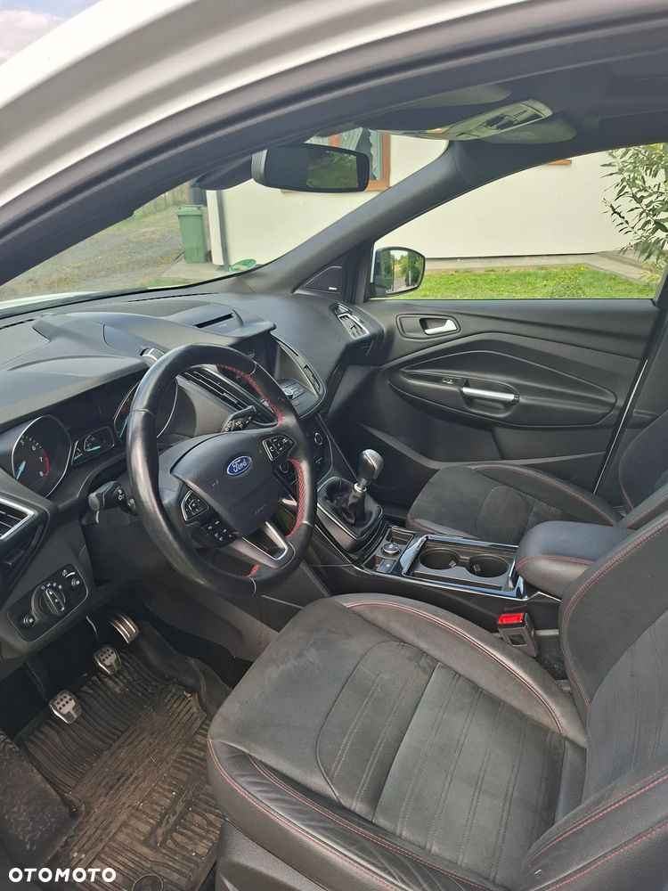 Ford Kuga - 20