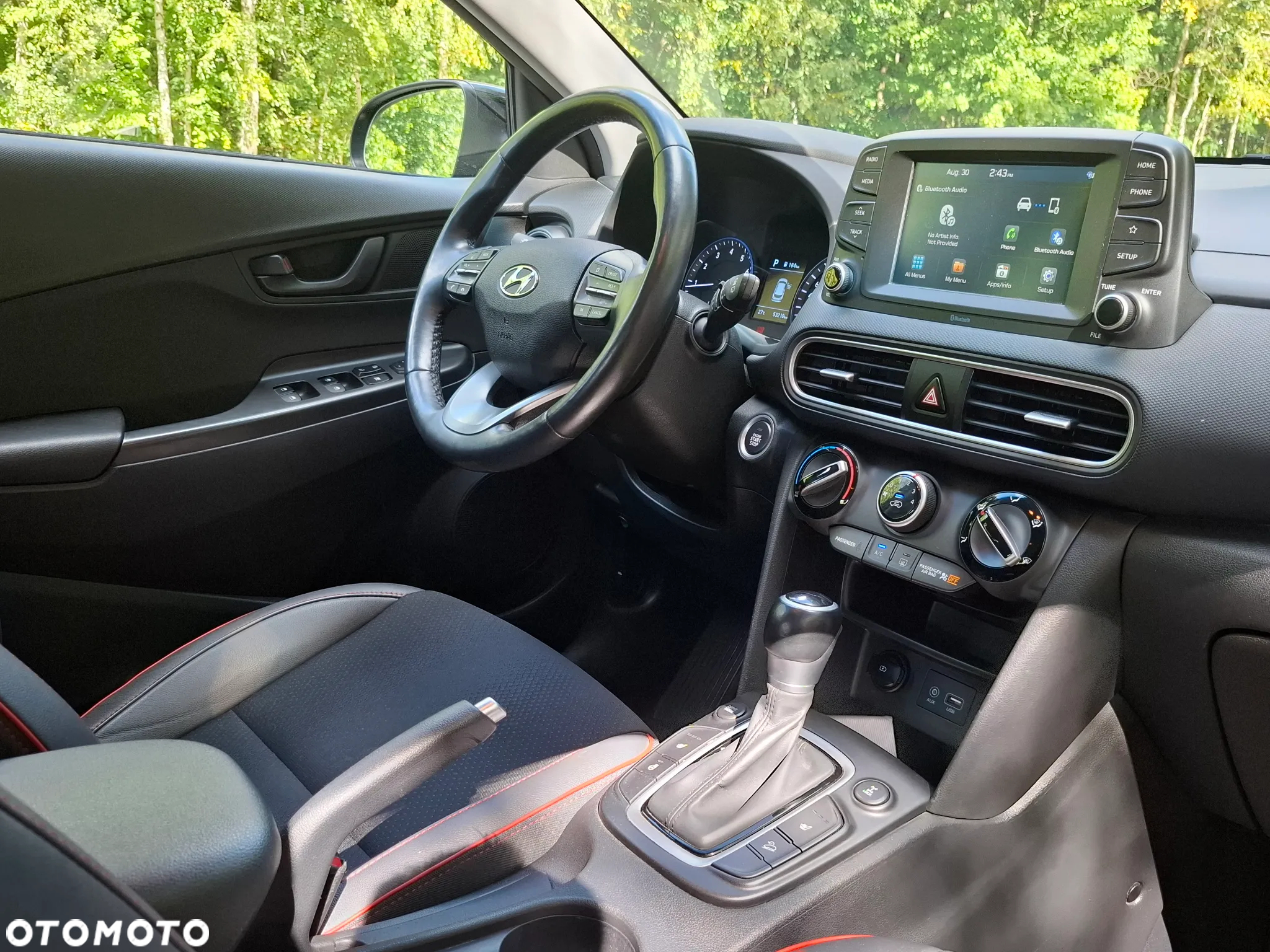 Hyundai Kona - 11