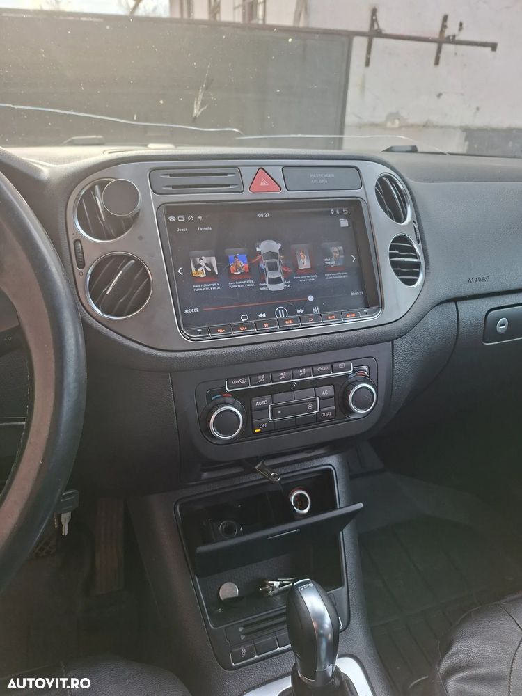 Volkswagen Tiguan - 9