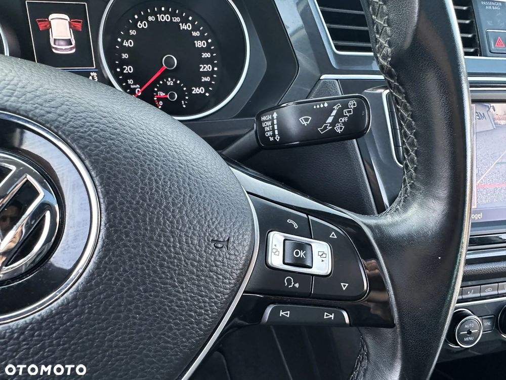 Volkswagen Tiguan - 28