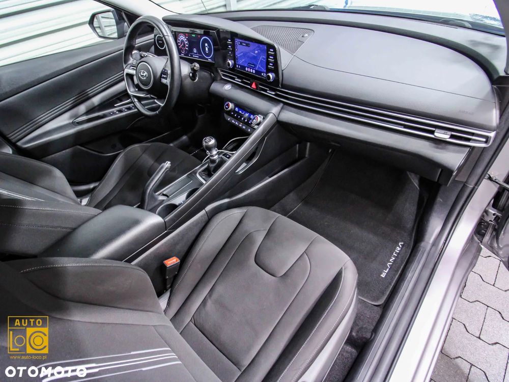 Hyundai Elantra 1.6 Smart - 9
