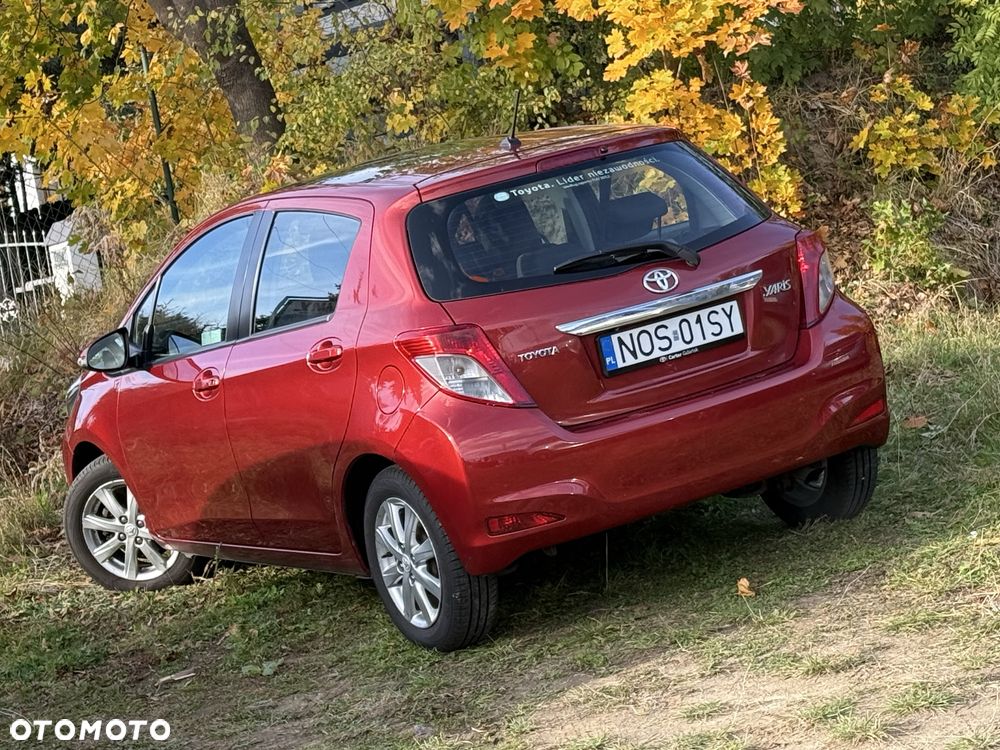 Toyota Yaris 2012 photo 3