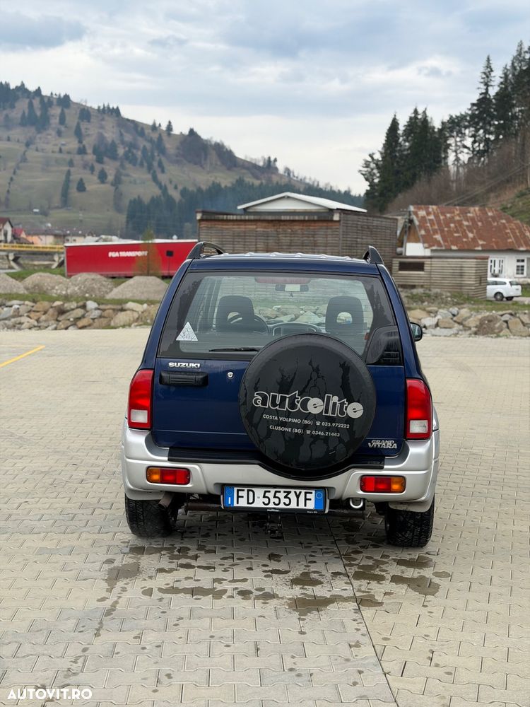 Suzuki Grand Vitara 2.0 Comfort Limited - 17