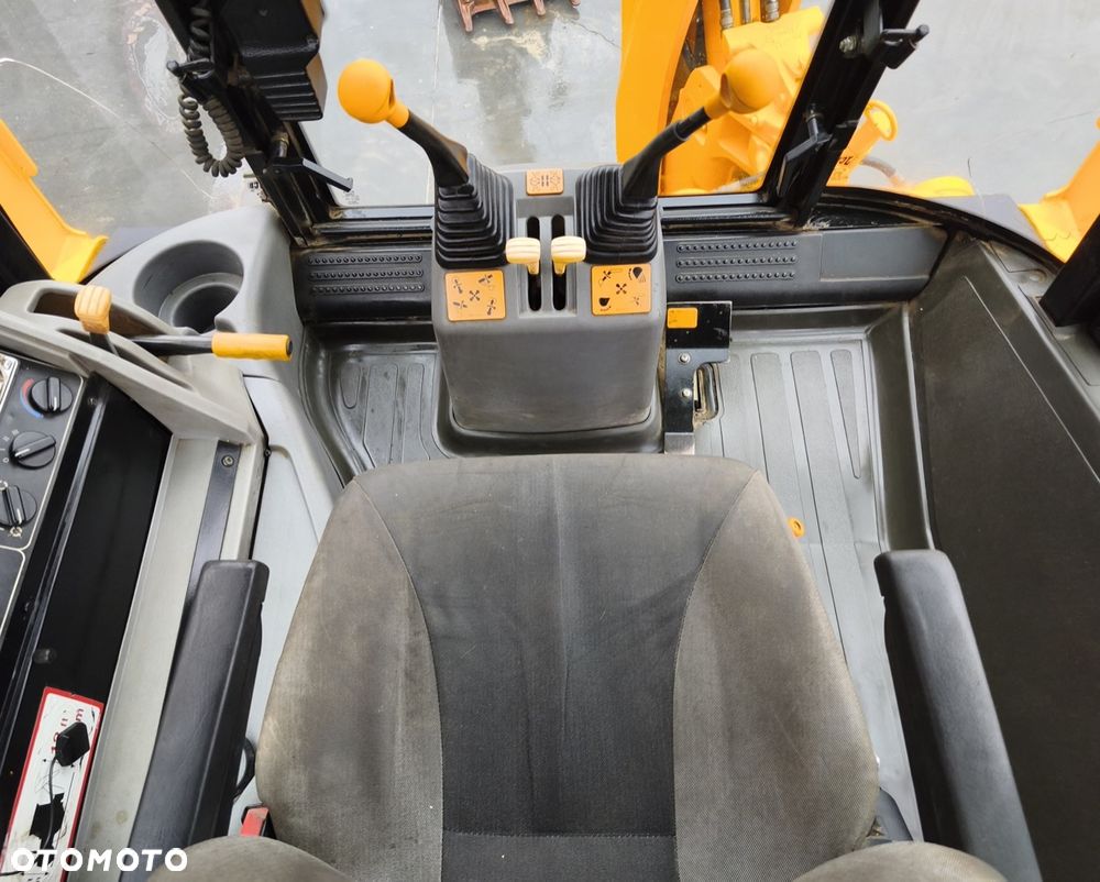 JCB 3CX - 10