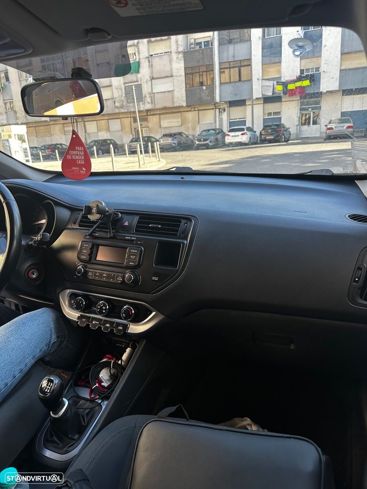 Kia Rio 1.1 CRDi - 7