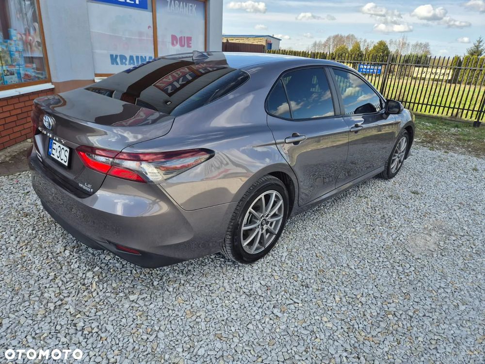 Toyota Camry 2.5 Hybrid Comfort CVT - 3