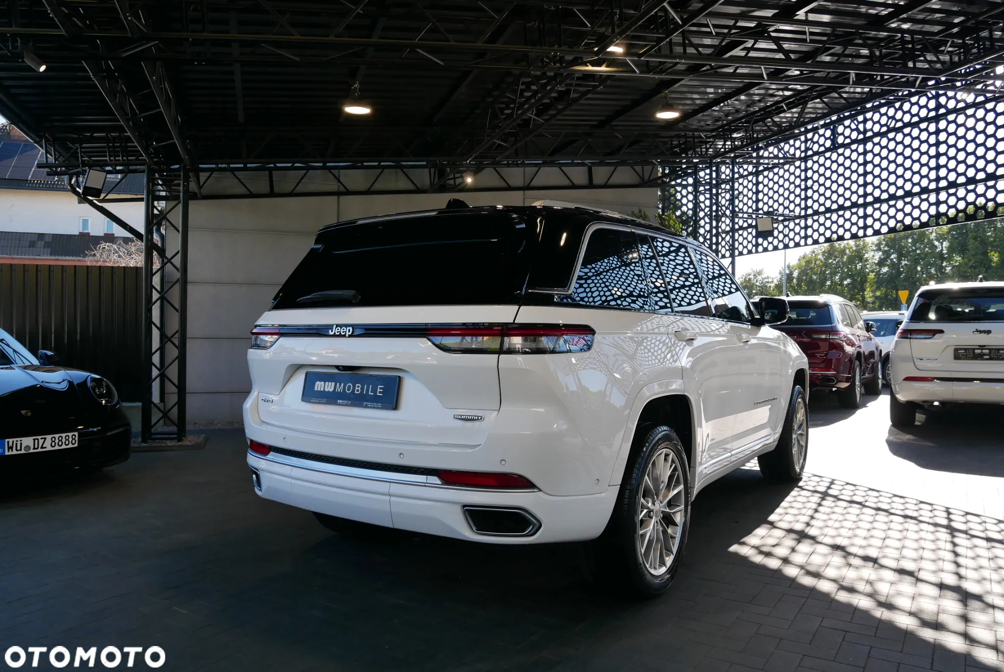 Jeep Grand Cherokee - 3