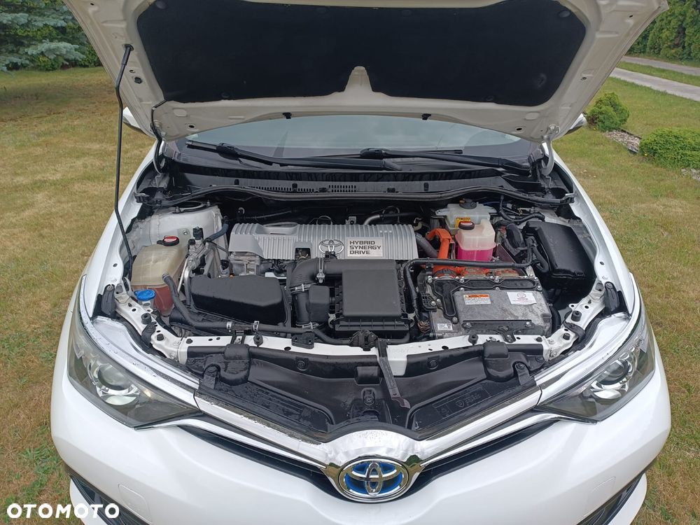 Toyota Auris 1.8 HSD Sol - 8