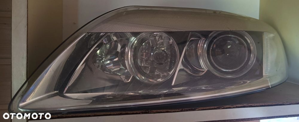 Reflektory przednie Audi Q7 4L - 2