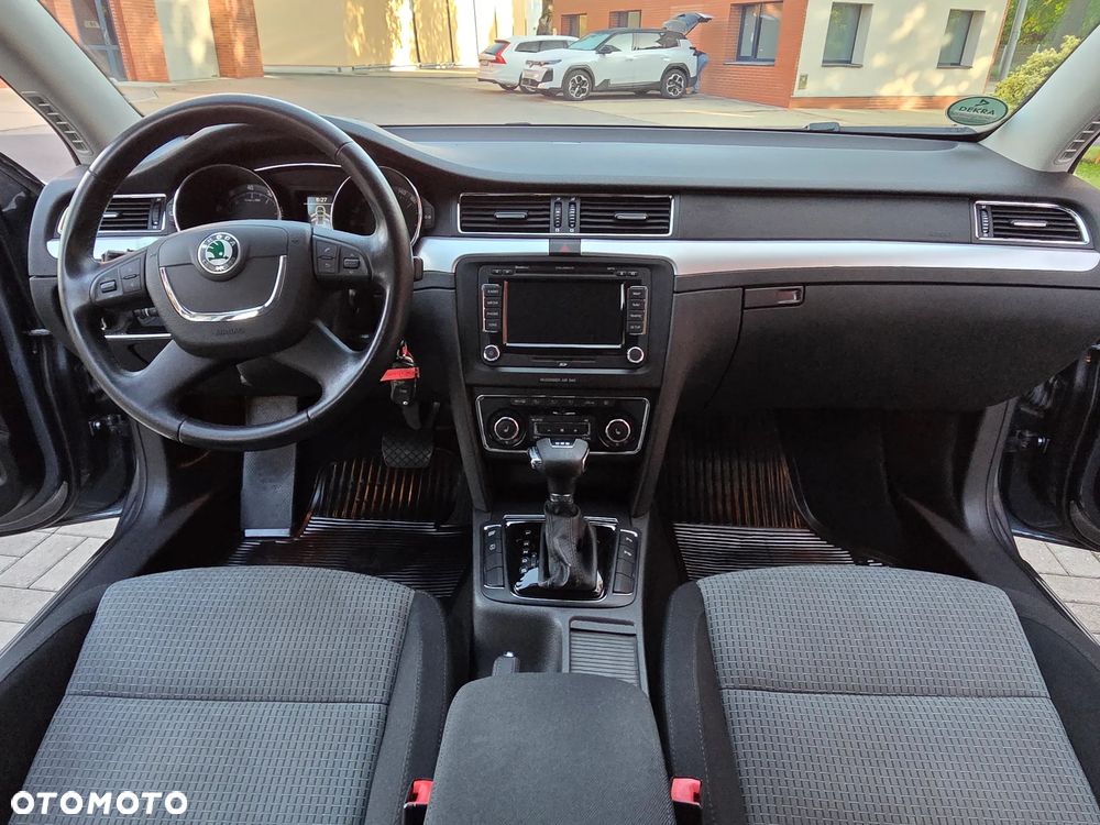 Skoda Superb 1.8 TSI DSG Ambition - 24