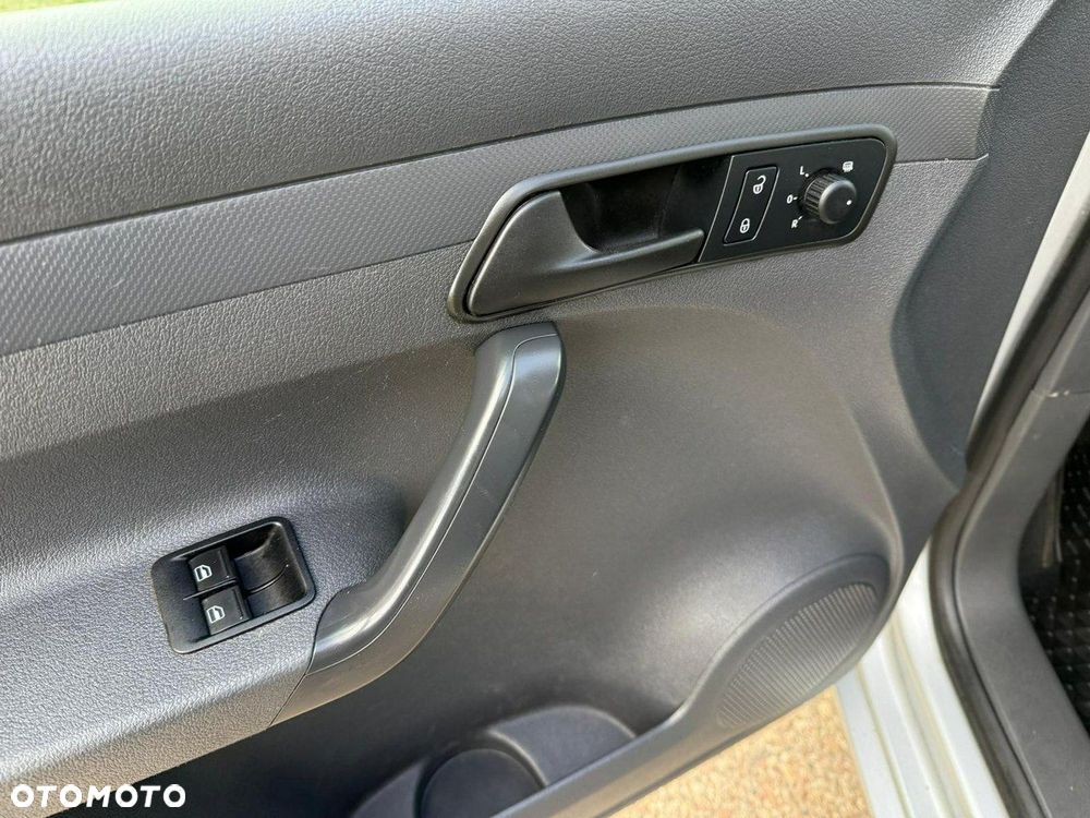 Volkswagen Caddy - 19