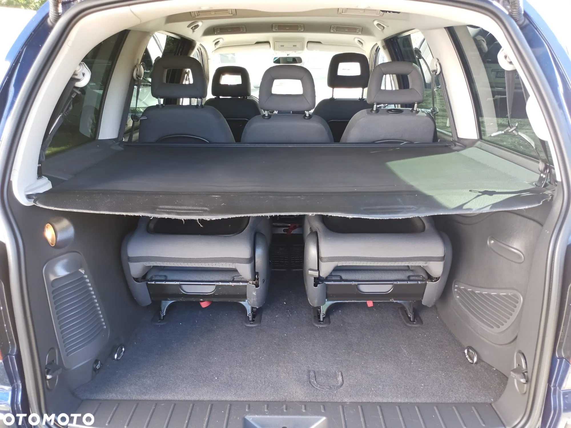 Volkswagen Sharan - 28