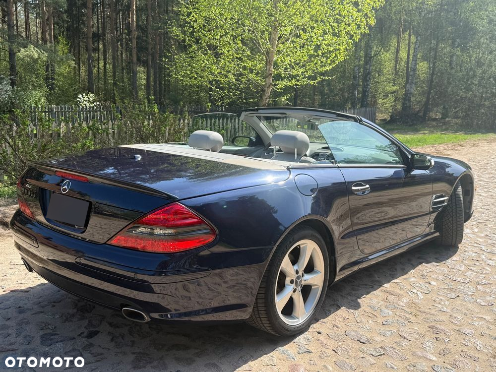 Mercedes-Benz SL - 22