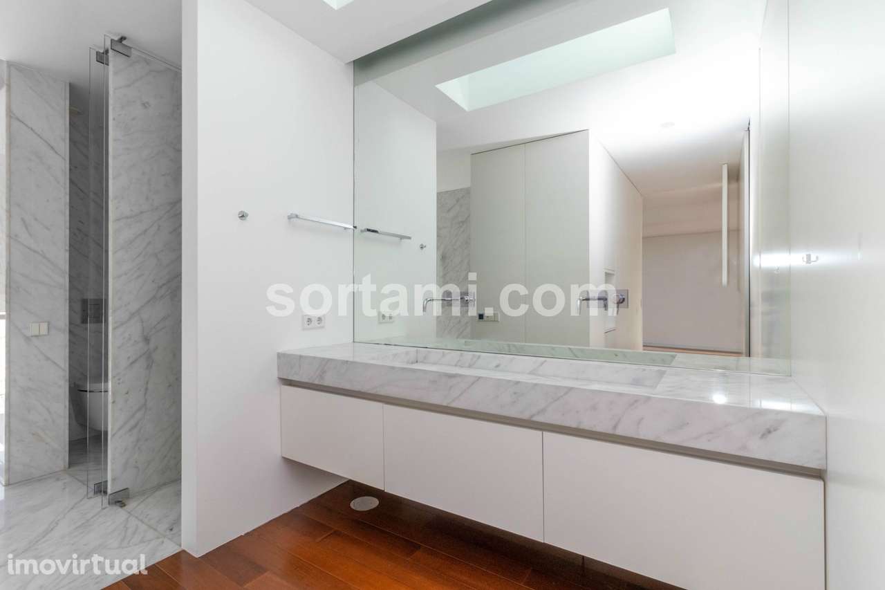 Apartamento T5 Venda em Canidelo,Vila Nova de Gaia - Grande imagem: 4/37