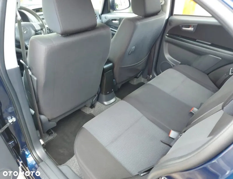Suzuki SX4 1.6 VVT Comfort - 34