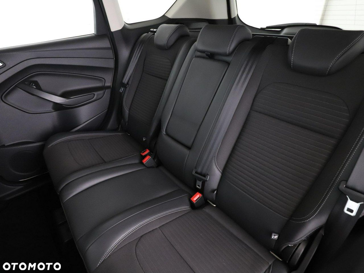 Ford Kuga 1.5 EcoBoost 4x4 Titanium - 17