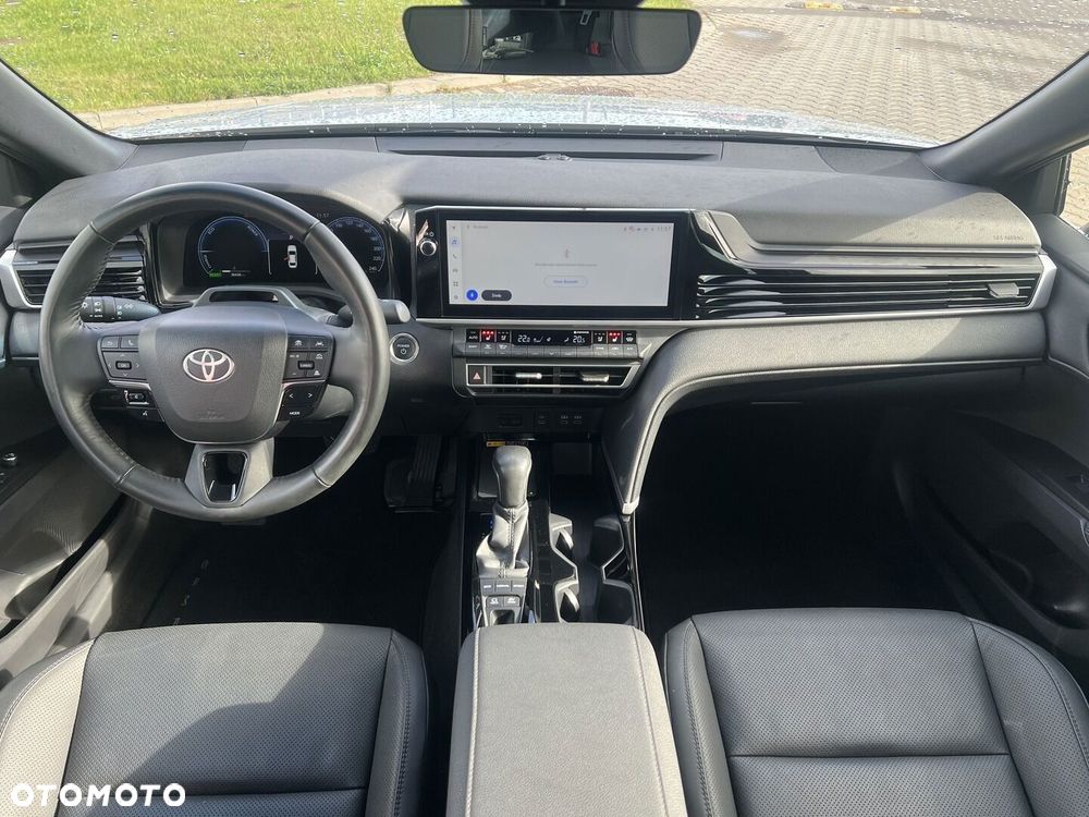 Toyota Camry - 24