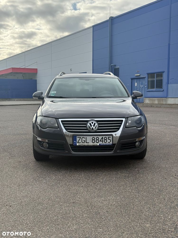 Volkswagen Passat 2.0 TDI DPF Highline DSG - 1
