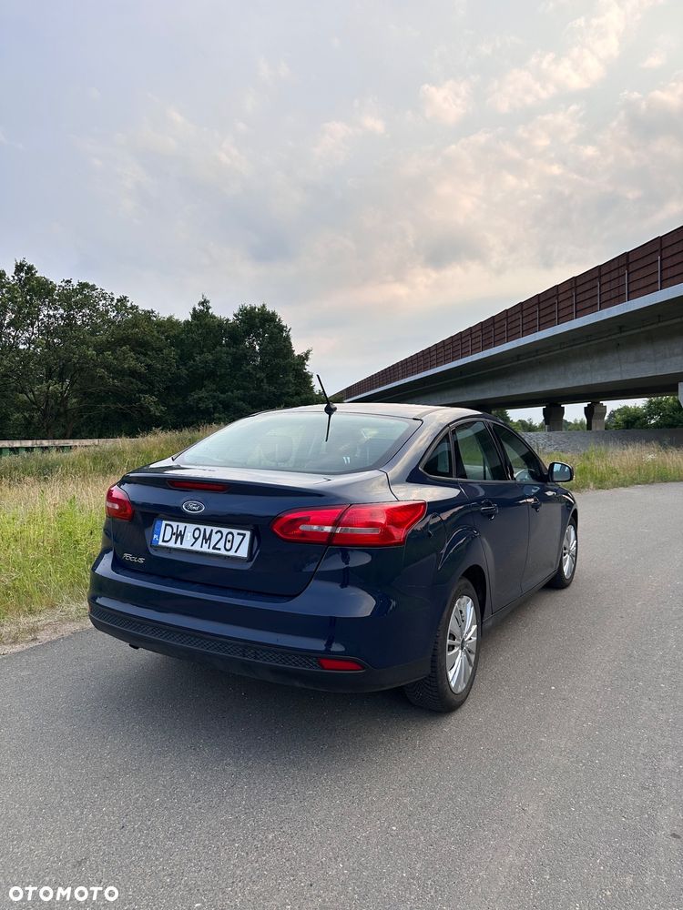 Ford Focus 1.6 Trend - 13