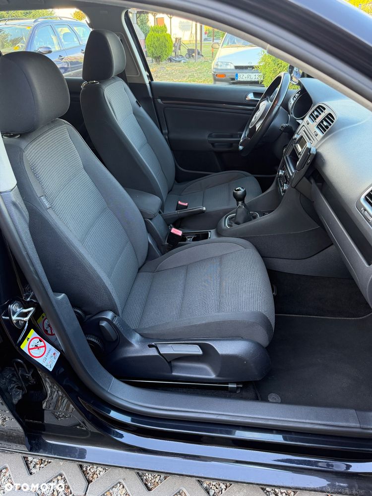 Volkswagen Golf 1.6 TDI DPF Comfortline - 11