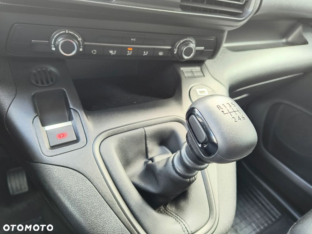 Citroën BERLINGO - 23